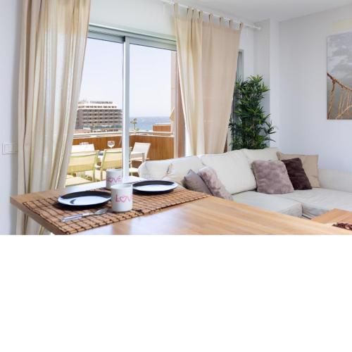 Sea View Apartment in El Médano with private parking space
