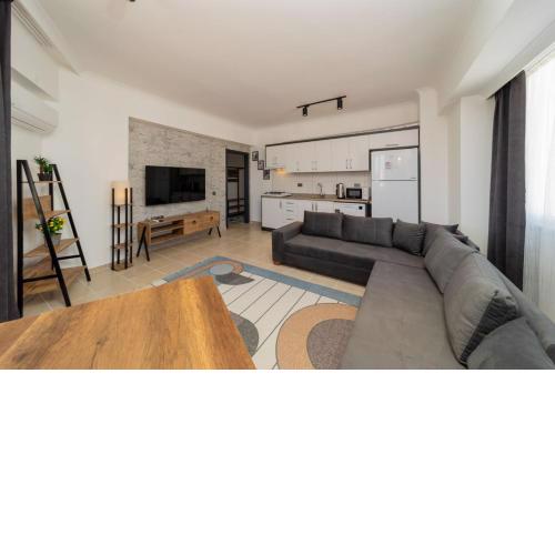 Sea View Apartment Near Beach With Balcony in Aksu