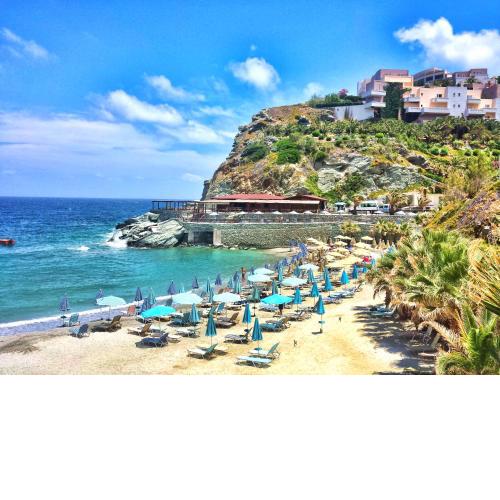 Sea View Apartments 10meters from the beach