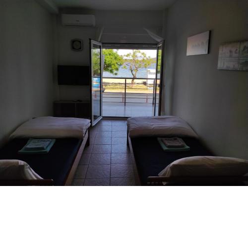 Sea View Apartments Nikos