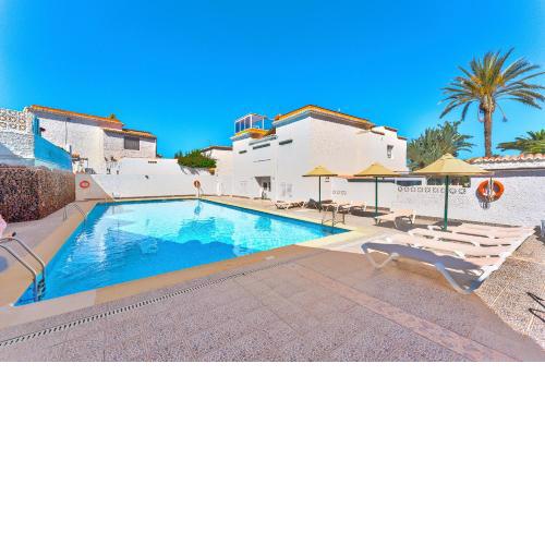 Sea View Penthouse Urbania