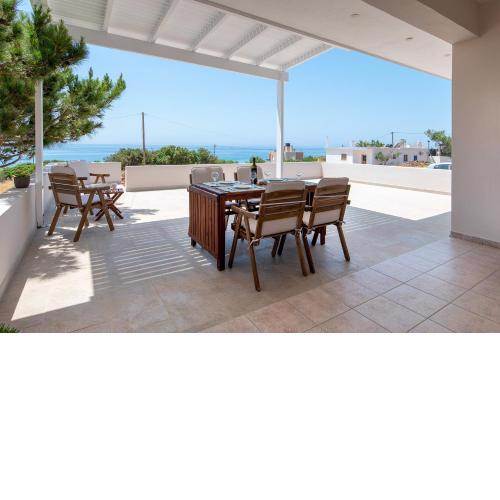 Sea view Pine house