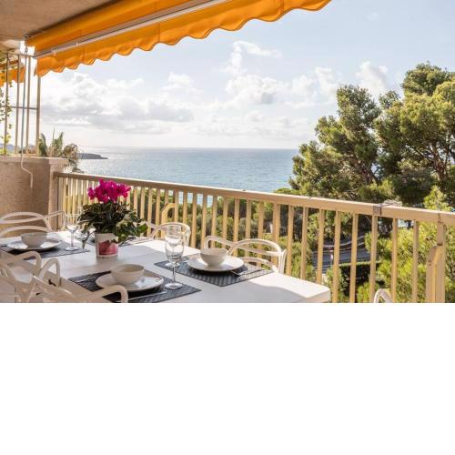 Sea view, pool, free parking, wifi, Port Aventura