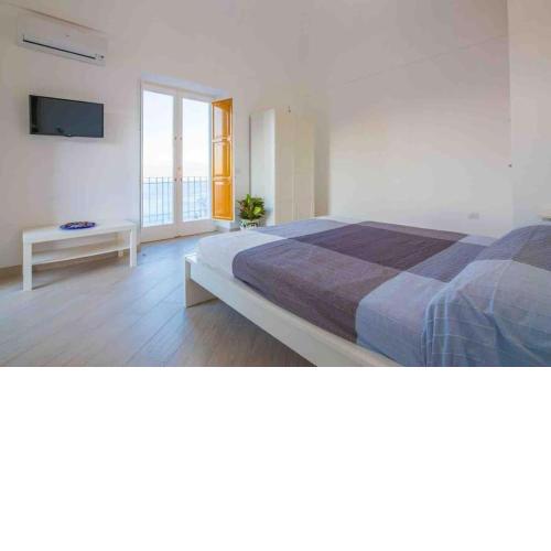 Sea View Room in Mega Villa [Big Terrace]