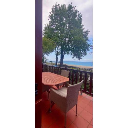 Sea View Vintage Home & River Ground Home
