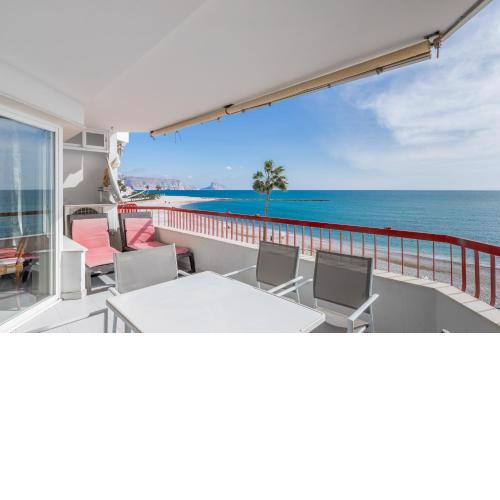 Seafront apartment Altea