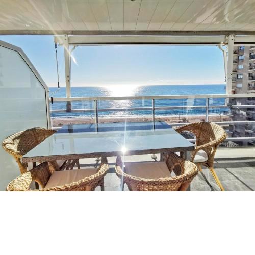 Seafront apartment in Blanes