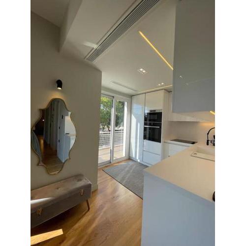 Seafront smart home in Vouliagmeni