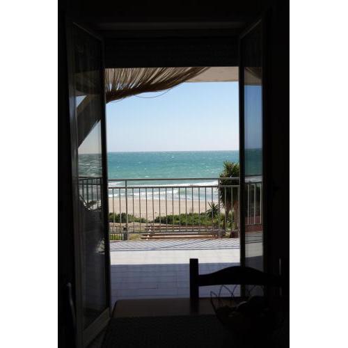 SEAFRONT SUITE 5 Stars - Comfortable Apartment