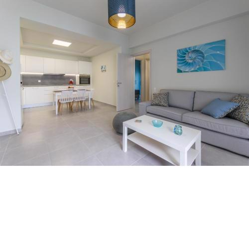 Seashell Apt 2