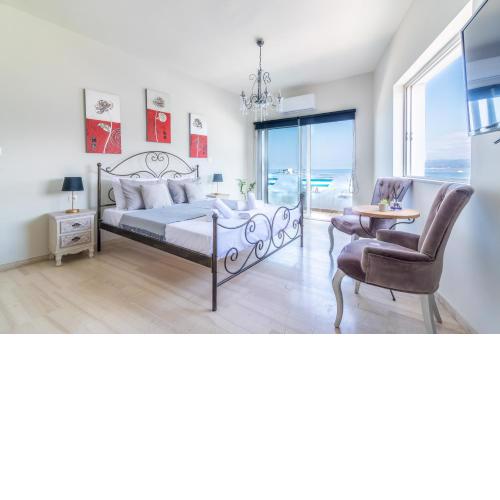 SeaSide Apartment with View in the Heart of City