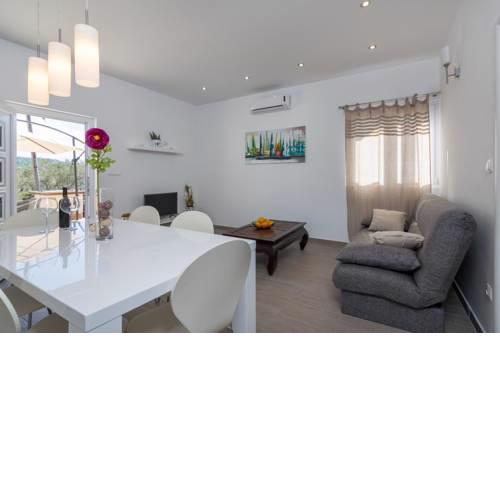Seaside holiday house Vinisce, Trogir - 11482