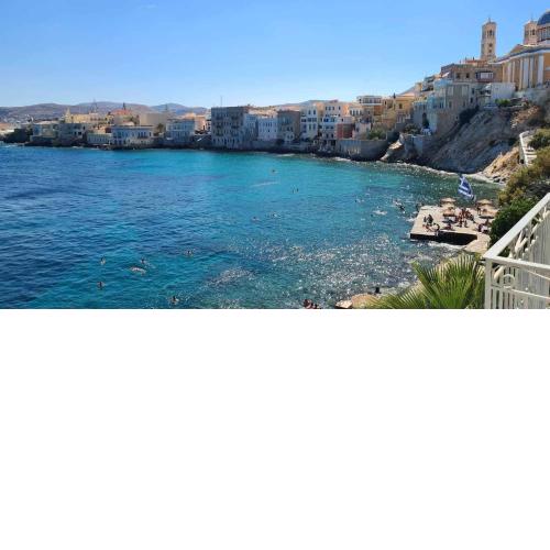 Seaside Serenade 1, suite