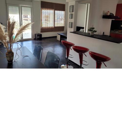 Seaty Apartment