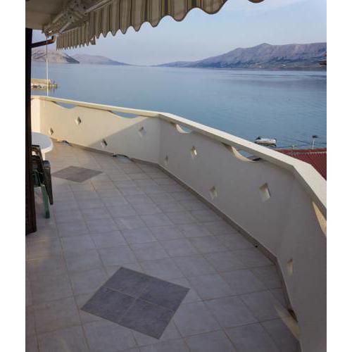 Seaview apartment with balcony - Apartments Kaniza