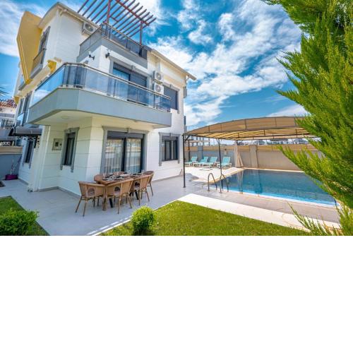 Secluded Villa with Private Pool in Antalya
