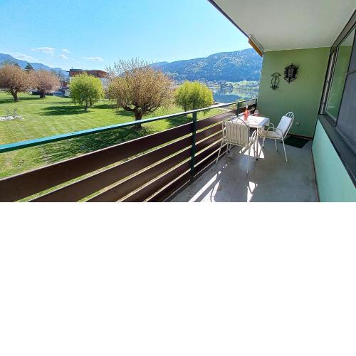 Seeblick Appartement BEATRIX direkt am Ossiacher See Haus Erzherzog Johann