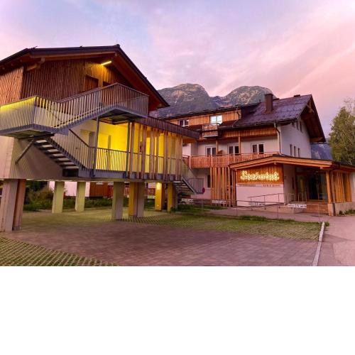 Seehotel am Hallstättersee New building