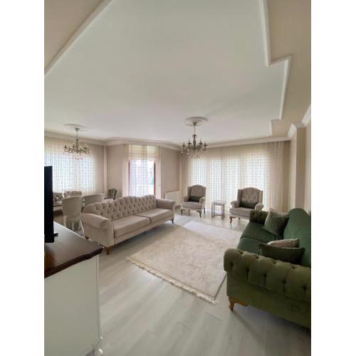 ŞEHİR MERKEZİNDE LÜX KONUT ( LUXURY FURNİSHED APARTMENT İN THE CİTY CENTER)