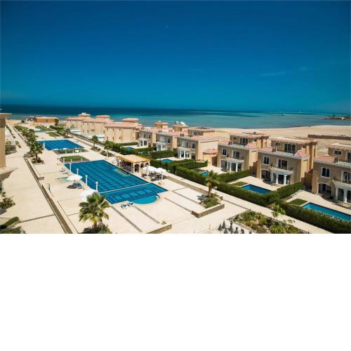 Selena Bay Resort - Luxury 2 Bed Apt with Private Beach