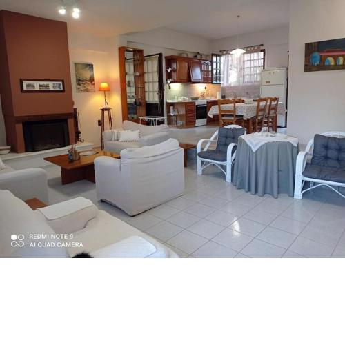 Semeli House