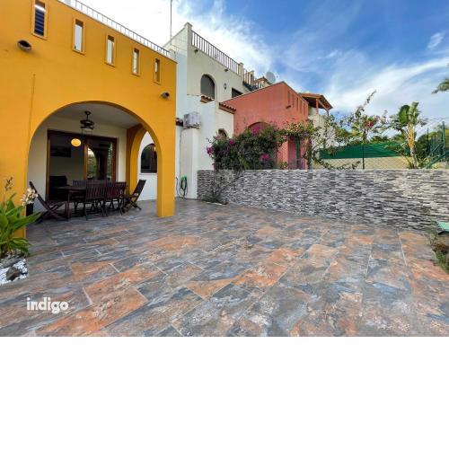 (SER001) Casa tranquila con jardín.