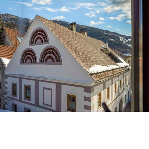 Serene Holiday Home in Katschenberg with Garden