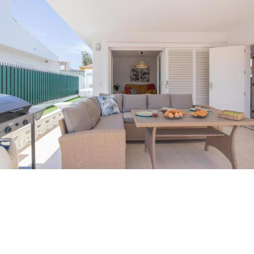 Serenity Yumbo house - 130 metres from Yumbo Centrum for 5 people