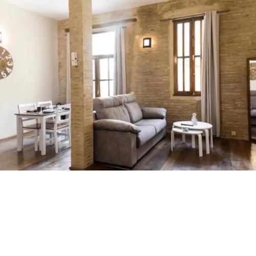 Serranos Flat By Clink