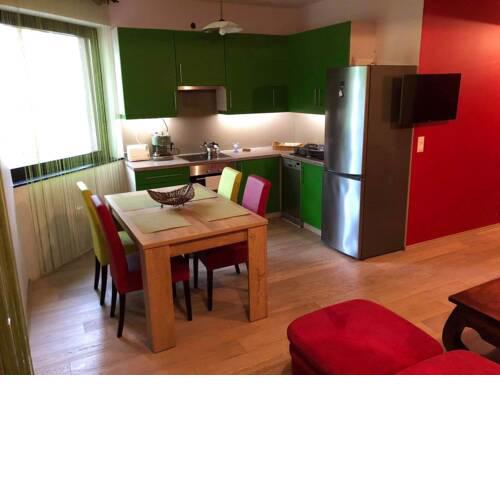 Service 4 You Apartmanház