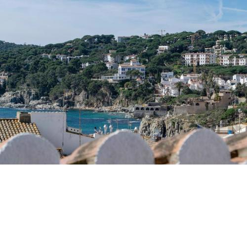 SES GAVINES - Calella center, sea views