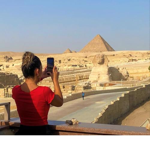 Seven Pyramids Inn