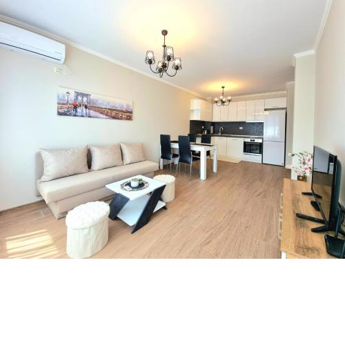 Shining Bright Apartment in Burgas