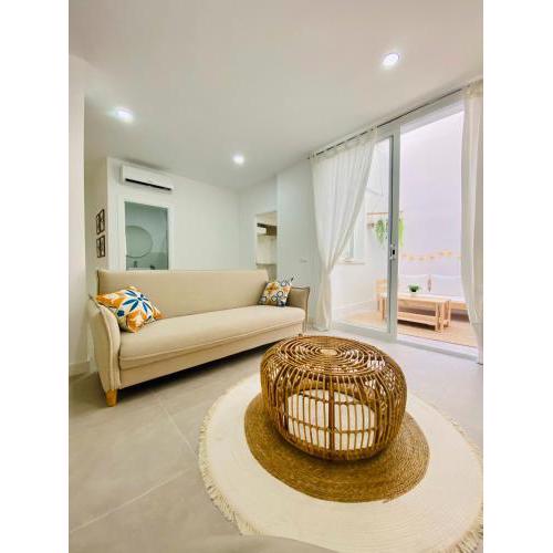 SHR046 Moderno apartamento en el centro de Nerja