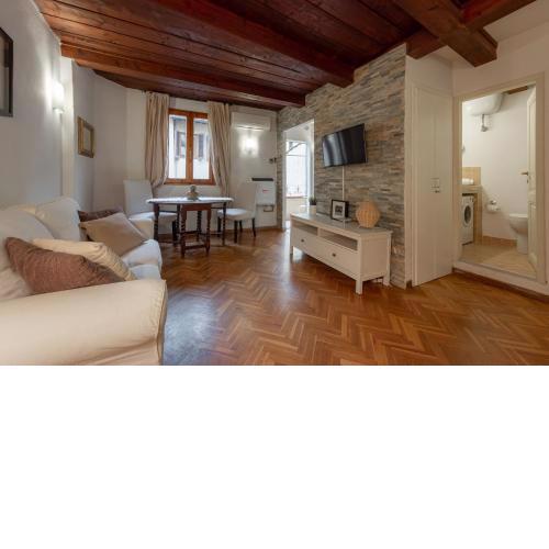 Signoria Florentine Apartment