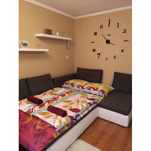 Silver Apartman