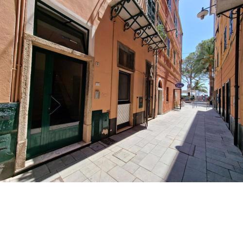 Silver Sands Finale Ligure - 4 beds with terrace by the beach