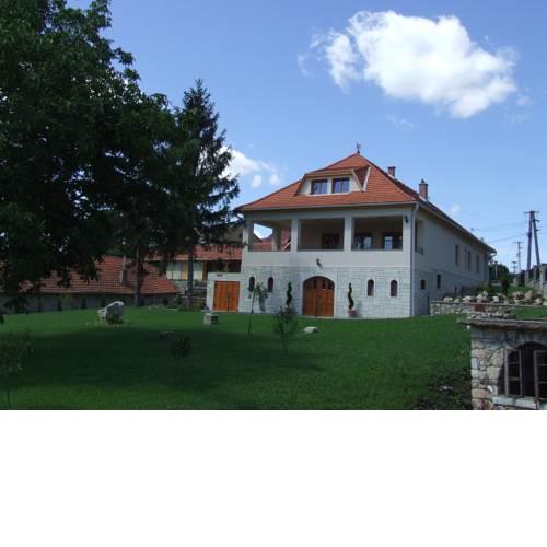 Simkó Családi Pincészet és Panzió (Evinor)