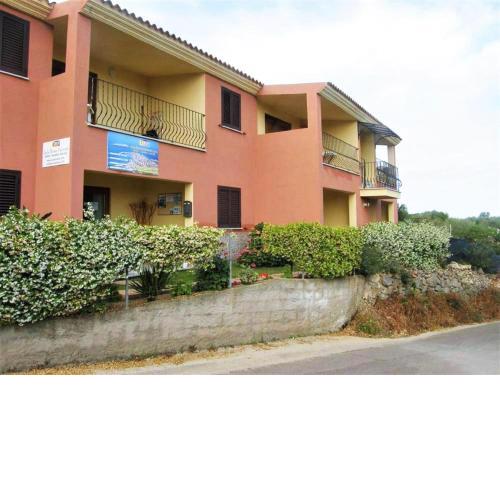 Simple apartment in Paduledda with a view