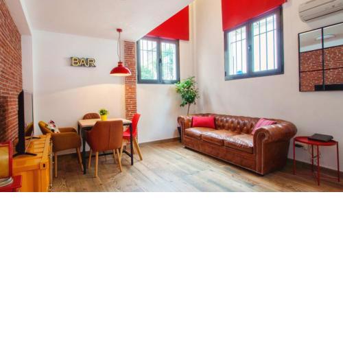 SimplyHosted El Teatro