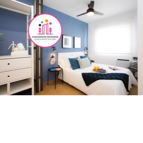 SingularStays Marina