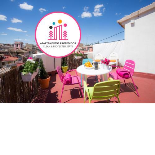 SingularStays Plaza del Mercado