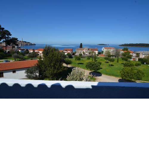 SINI Apartments