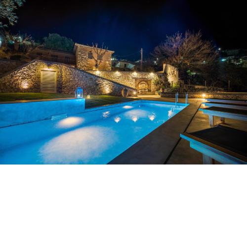 Siora Tanto Rustic Villa