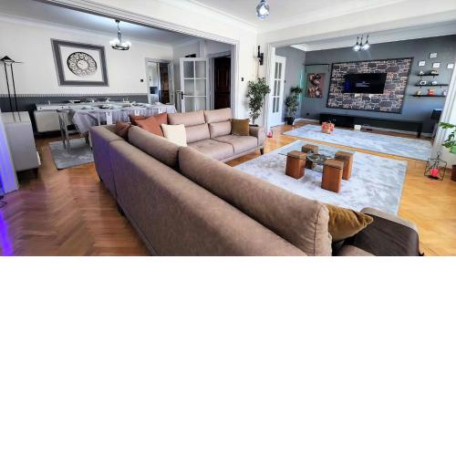 Şişli Center 4+1 Luxury Design Modern Renovated