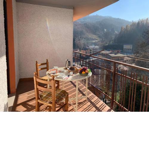 SKI AND OUTDOOR HOUSE