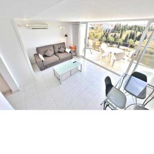 Skol 514 East Facing Duplex Apartment with Sea Views