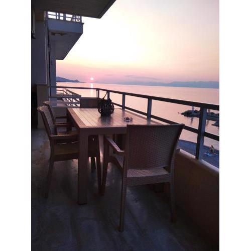 SKY AND SEA APARTMENT
