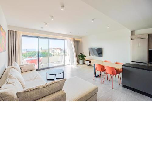 Sky-High 70sqm Penthouse w. Stunning Views - 05