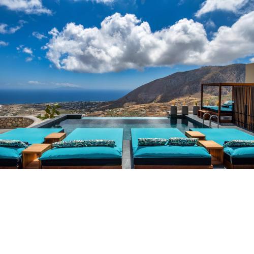 Skyfall Suites - Adults Only